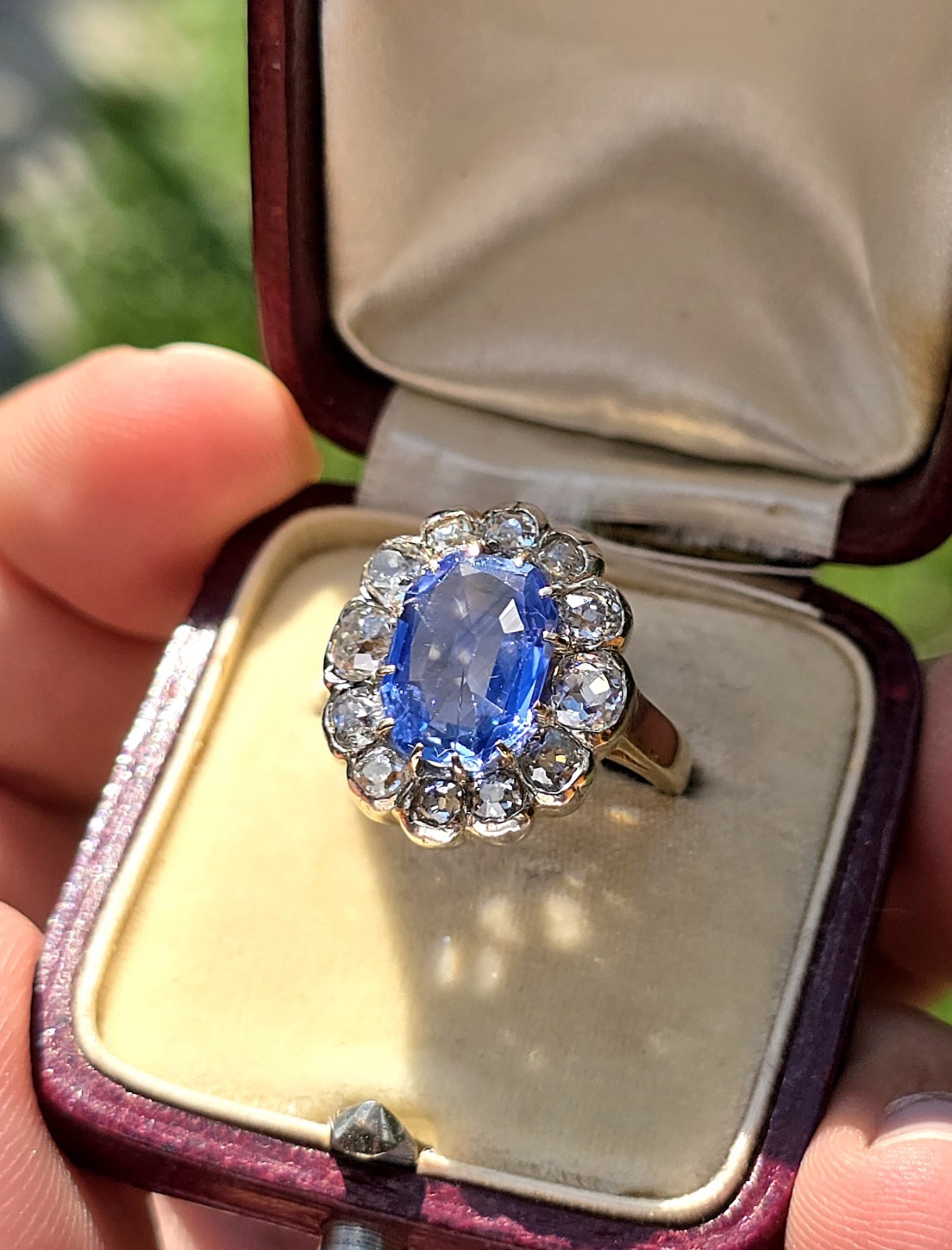 Antique Ceylon sapphire ring